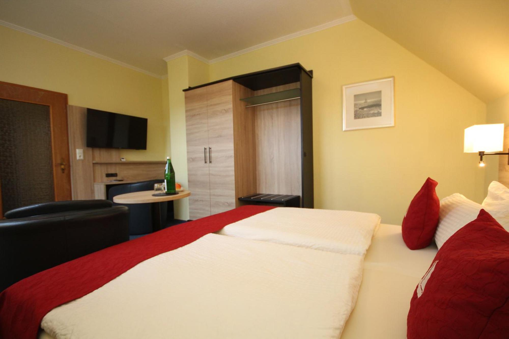 Hotel Morgensonne Garni Бюзум Экстерьер фото